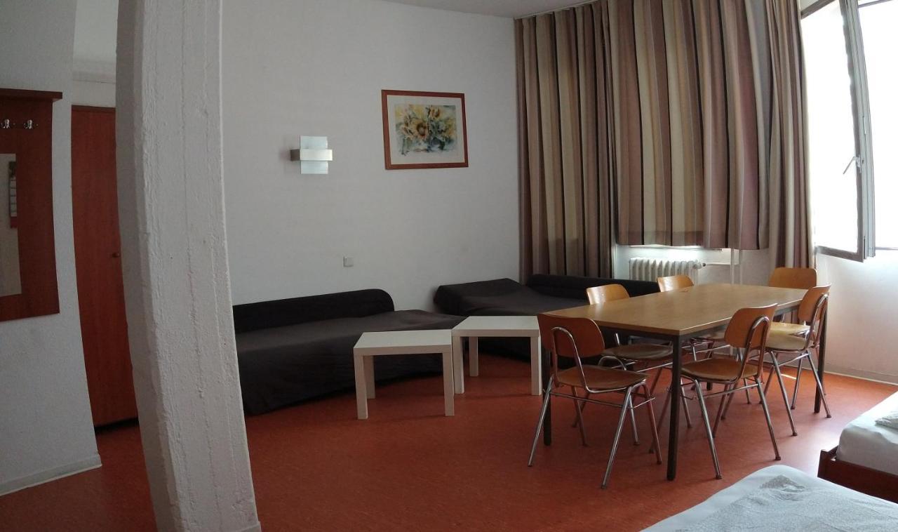 Hostel Am Kurtti Berlin Eksteriør bilde